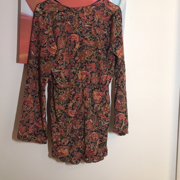 RAGA Pants - NWT RAGA BOHO ROMPER OPEN BACK 100% POLYESTER SIZE M BRAND NEW